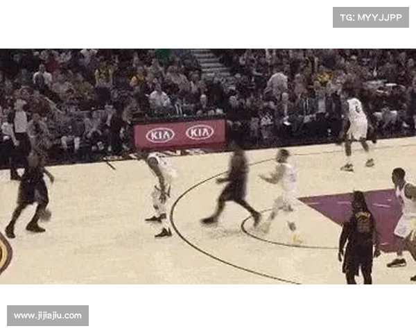 NBA最新交易动态：超级巨星加盟新队伍 引发联盟格局震动